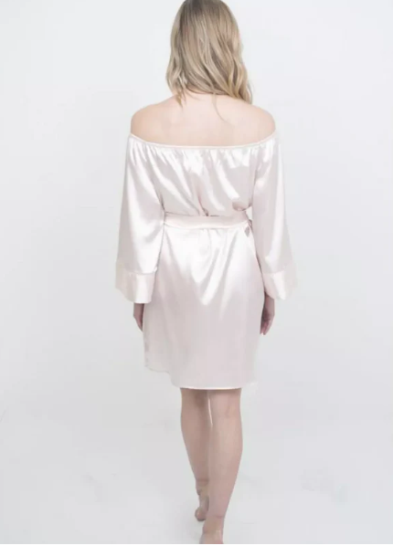 The Hair & Makeup Robe™ - LéLauriér